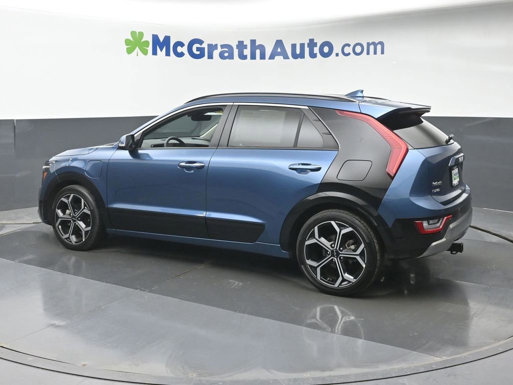 Used 2023 Kia Niro SX Touring image 22