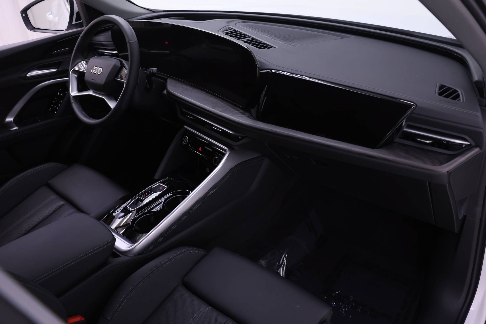 Certified 2025 Audi Q5 Premium Plus AWD/4WD image 22