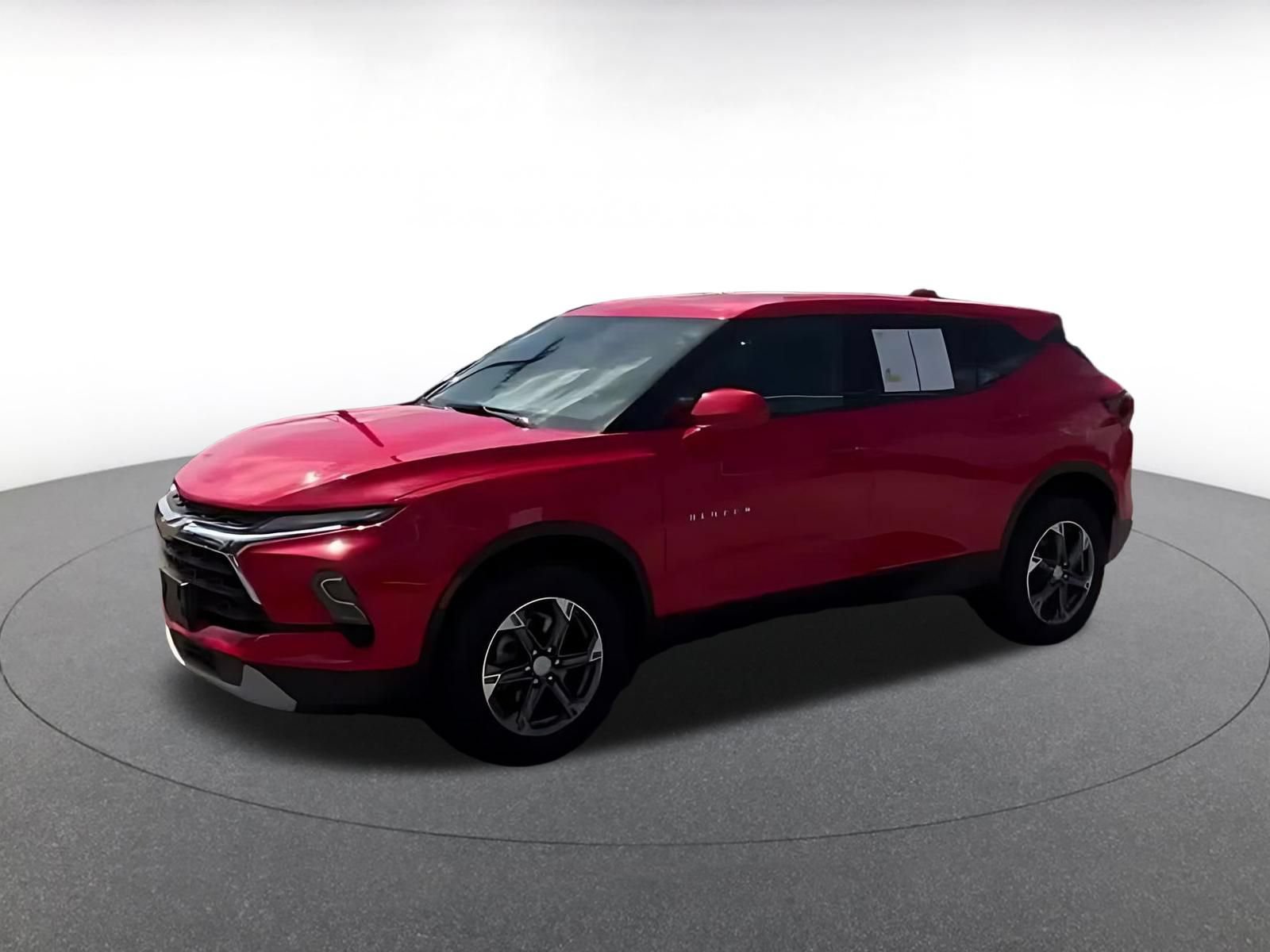 Used 2025 Chevrolet Blazer LT FWD image 11