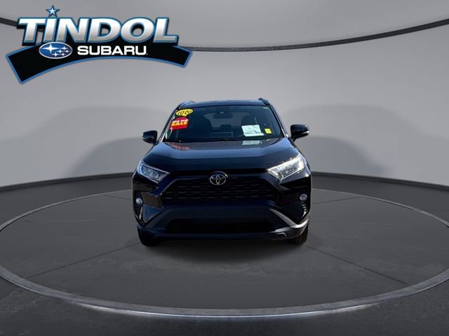 Used 2020 Toyota RAV4 XLE Premium image 3