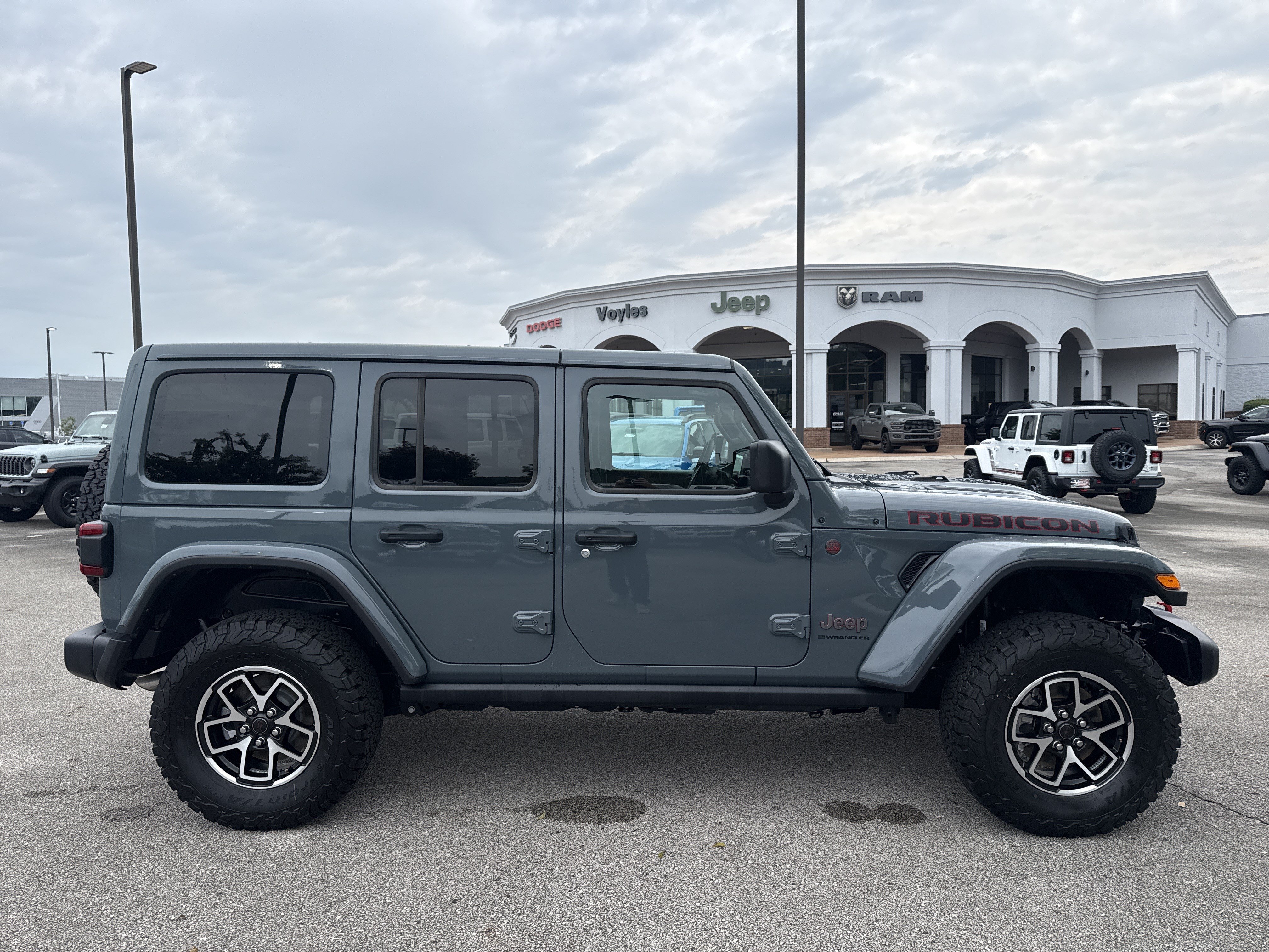Used 2026 Jeep Wrangler Unlimited Rubicon AWD/4WD image 8