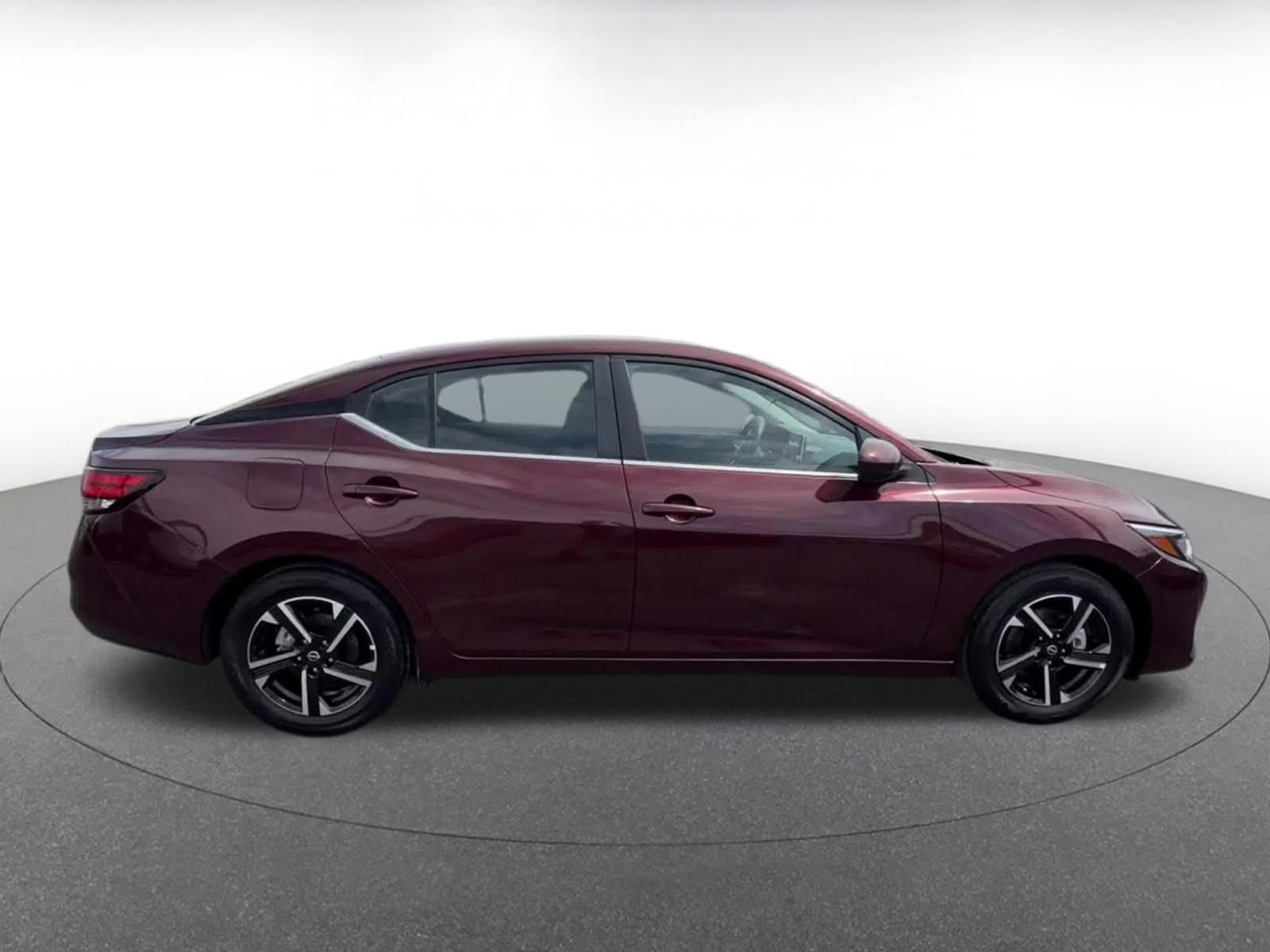 Used 2025 Nissan Sentra SV FWD image 16