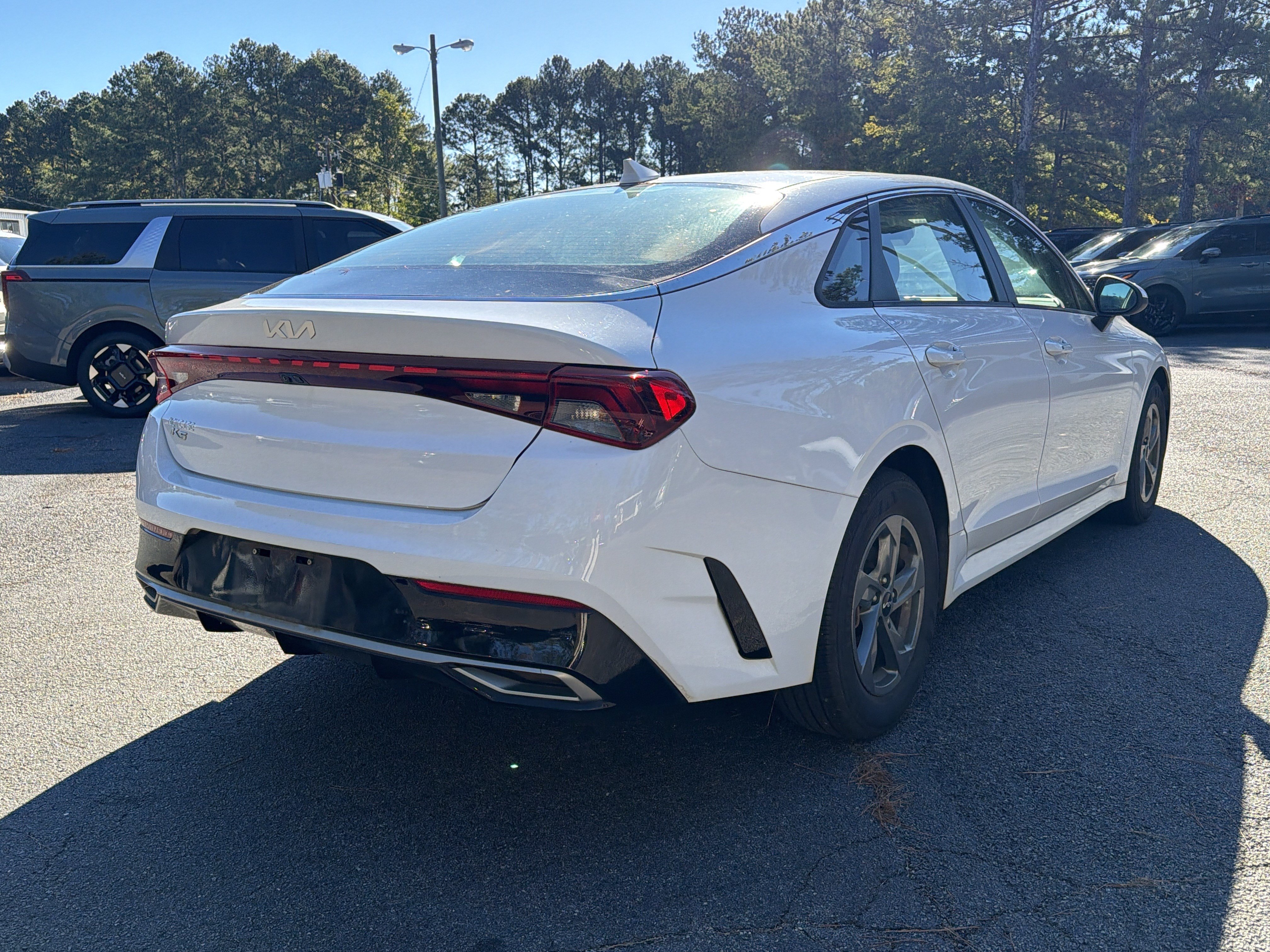 Used 2022 Kia K5 LXS FWD image 4