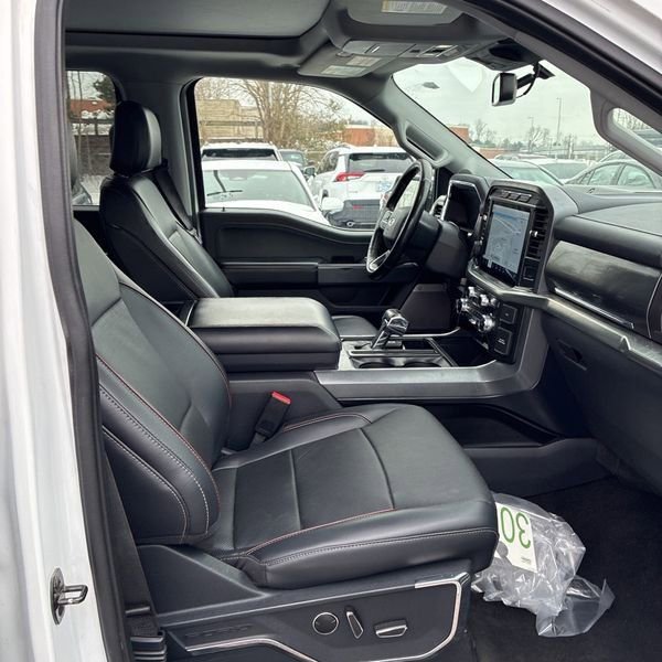 Used 2022 Ford F150 Lariat w/ Equipment Group 502A High image 11