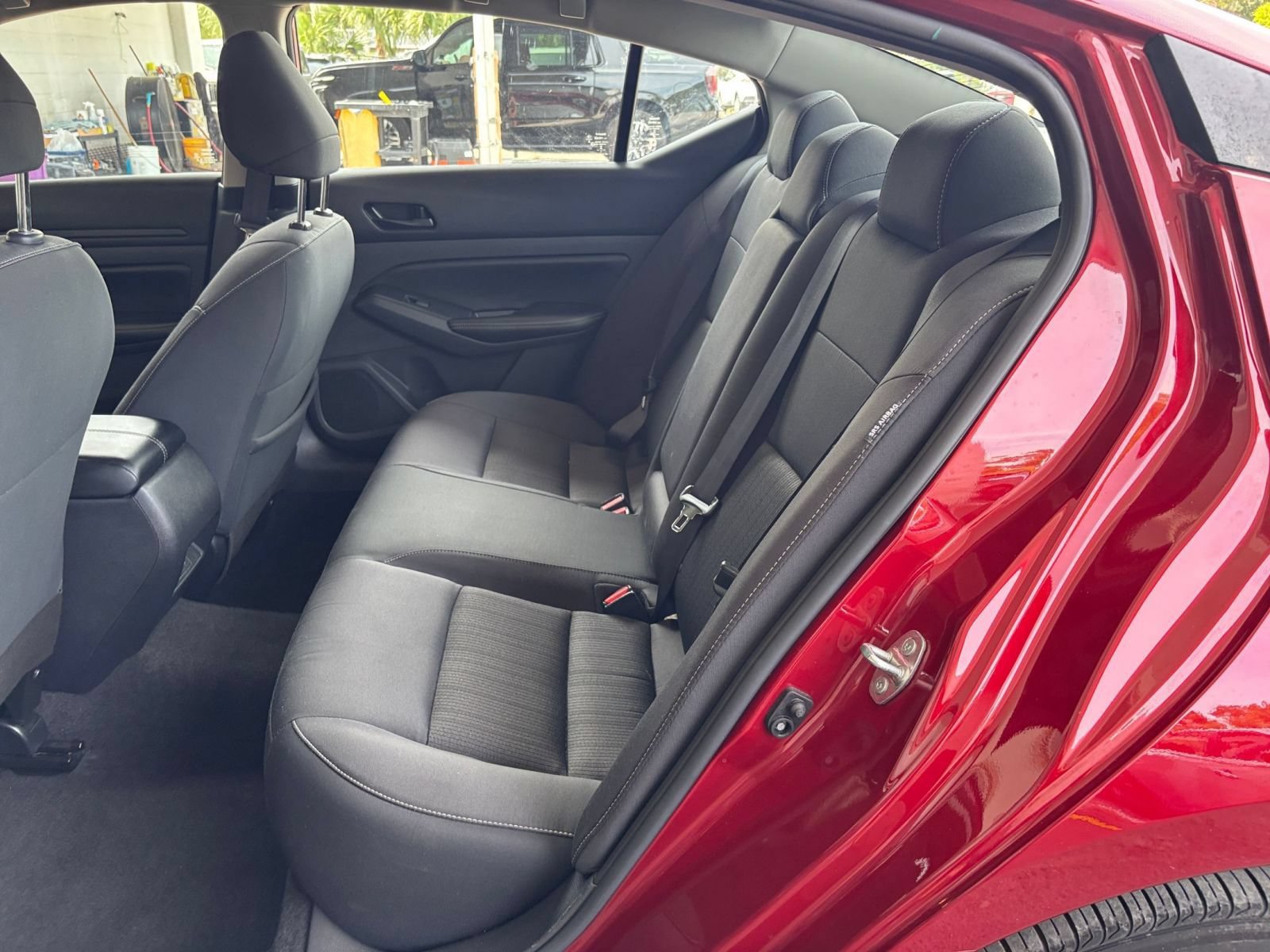 Used 2025 Nissan Altima 2.5 SV FWD image 27