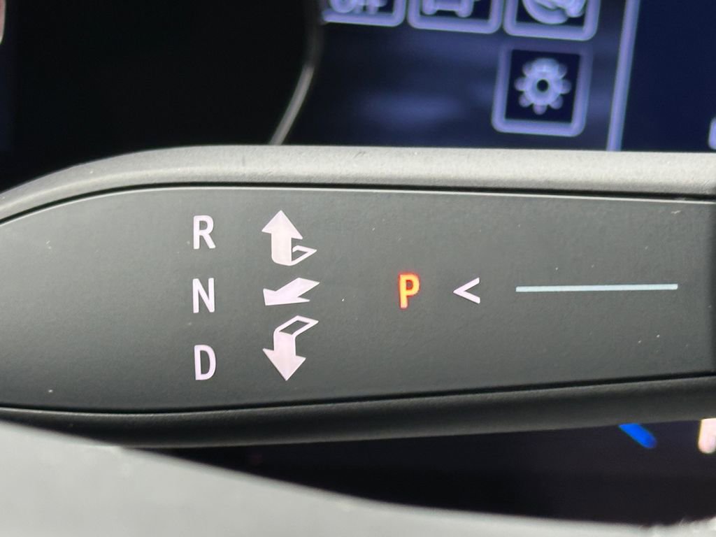 New 2026 Chevrolet Equinox EV LT image 17