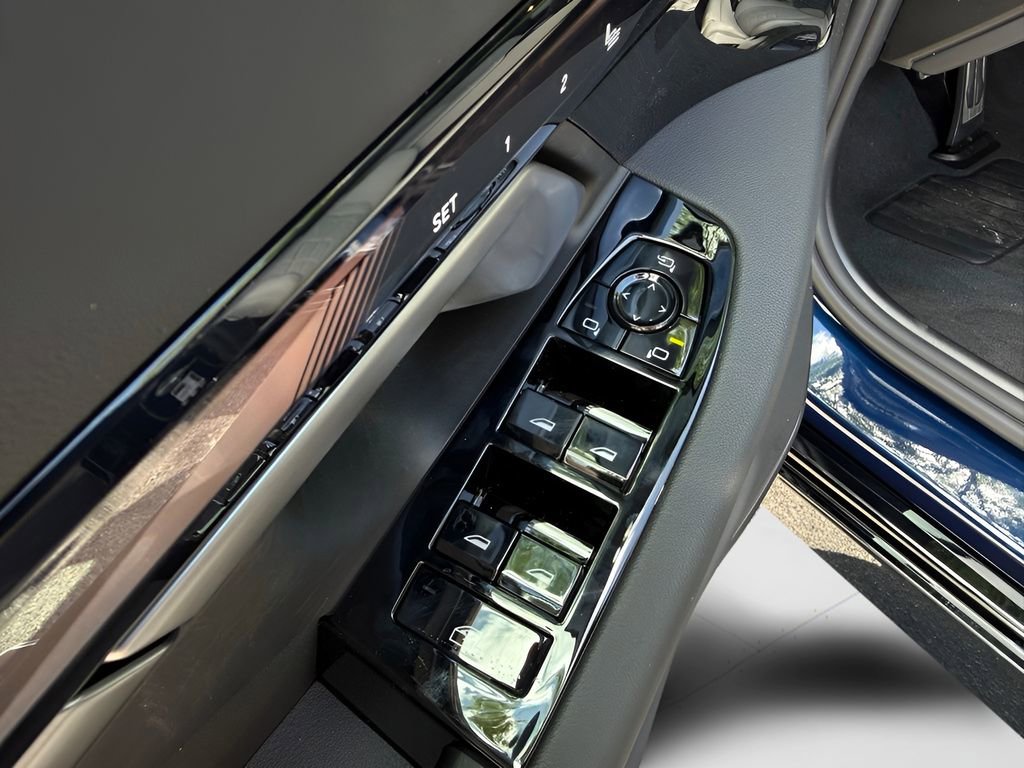 New 2026 BMW 540i xDrive w/ M Sport Package image 14