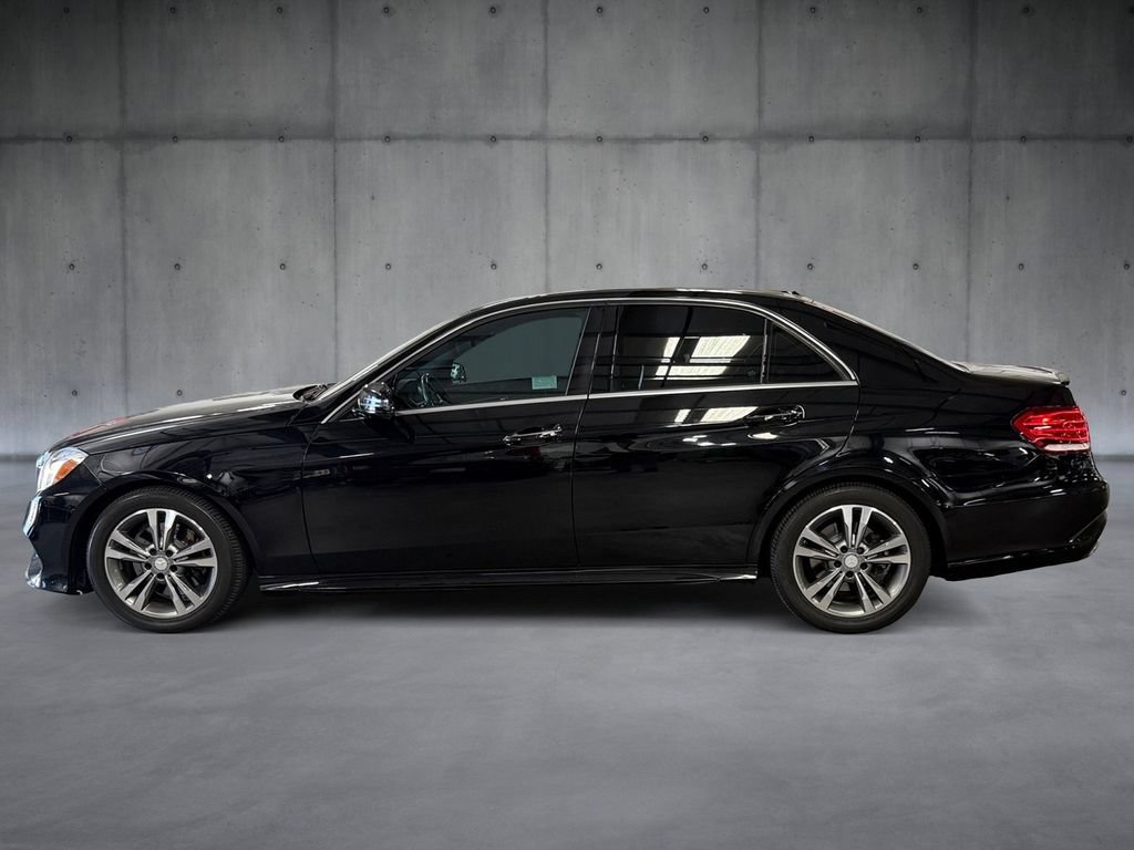 Used 2015 Mercedes-Benz E 250 BlueTEC Sedan image 2