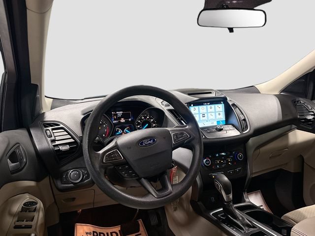Used 2018 Ford Escape SE w/ SE Sync 3 Package FWD image 18