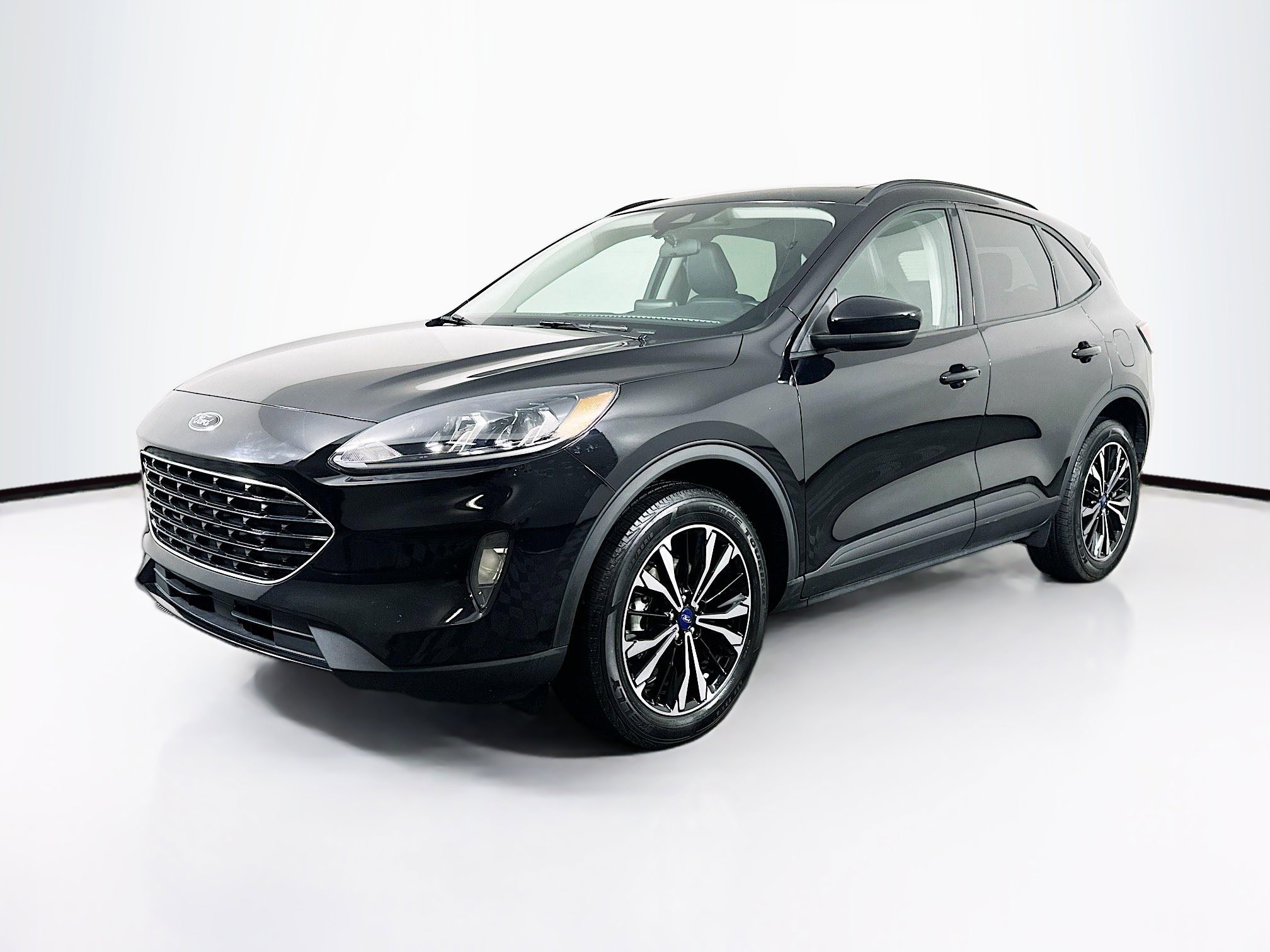 Used 2022 Ford Escape SEL w/ SEL Stealth AWD Package image 3