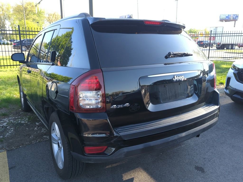 Used 2017 Jeep Compass Sport w/ Power Value Group image 4