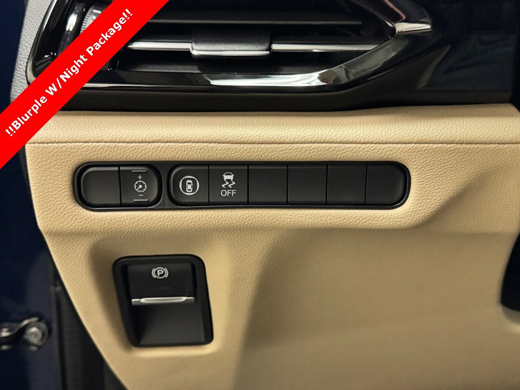 Used 2023 Acura MDX SH-AWD image 17