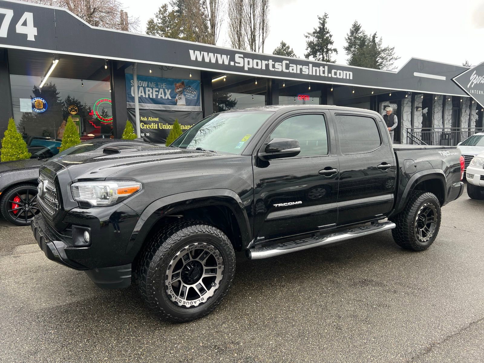 Used 2017 Toyota Tacoma TRD Sport w/ Tow Package