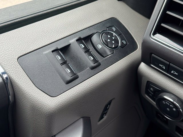 Used 2019 Ford F150 4x4 SuperCrew image 32