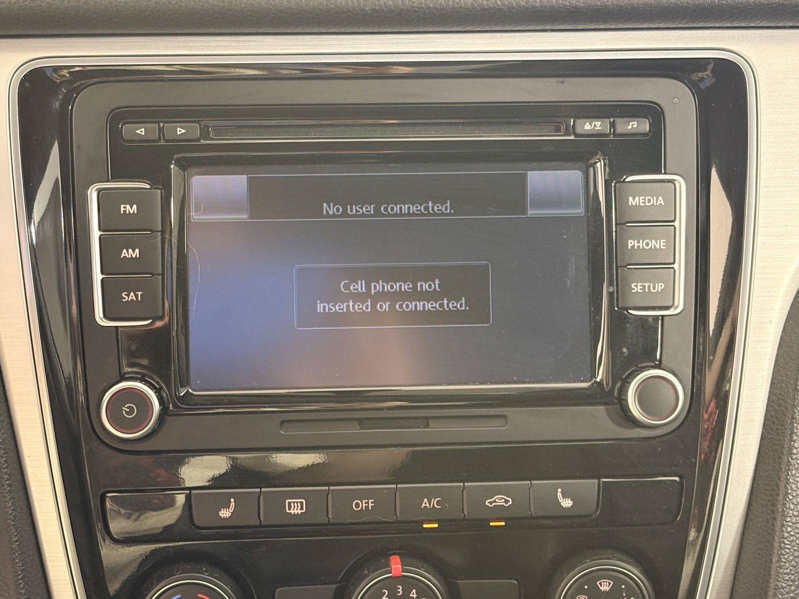 Used 2013 Volkswagen Passat 2.5 SE FWD image 38