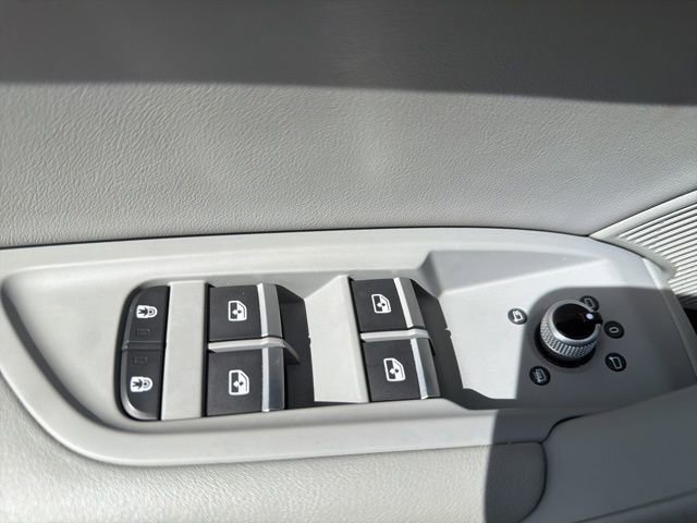 Used 2022 Audi Q5 2.0T Premium Plus w/ Premium Plus Package image 15