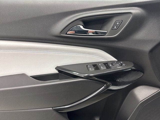 New 2026 Chevrolet Trax LT w/ Driver Confidence Package image 9
