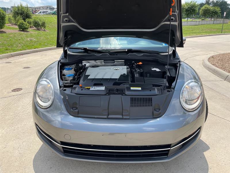Used 2013 Volkswagen Beetle TDI FWD image 30