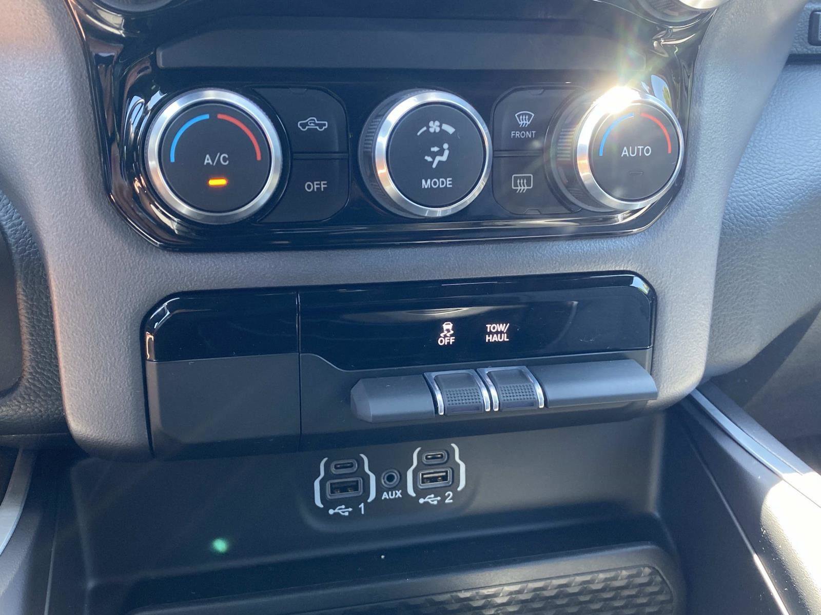 Used 2022 RAM 1500 Big Horn RWD image 30
