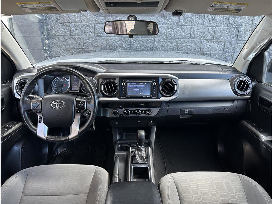 Used 2017 Toyota Tacoma SR5 image 17