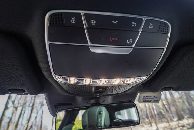 Used 2020 Mercedes-Benz S 560 4MATIC Sedan image 46