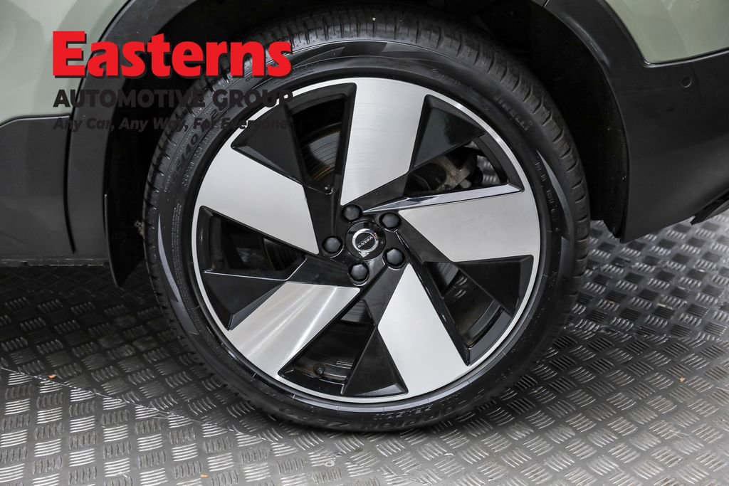Used 2023 Volvo C40 P8 Recharge Plus w/ Climate Package image 12