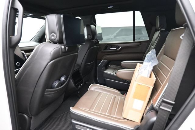 Used 2025 GMC Yukon Denali Ultimate AWD/4WD image 21