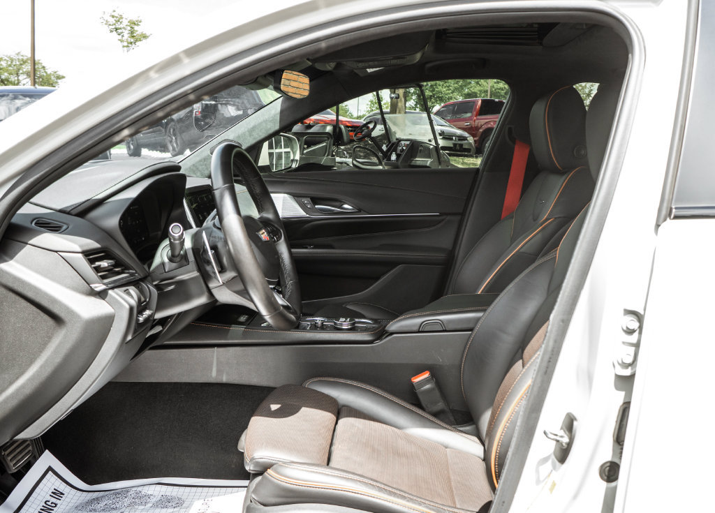 Used 2022 Cadillac CT4 V w/ Navigation Package RWD image 27