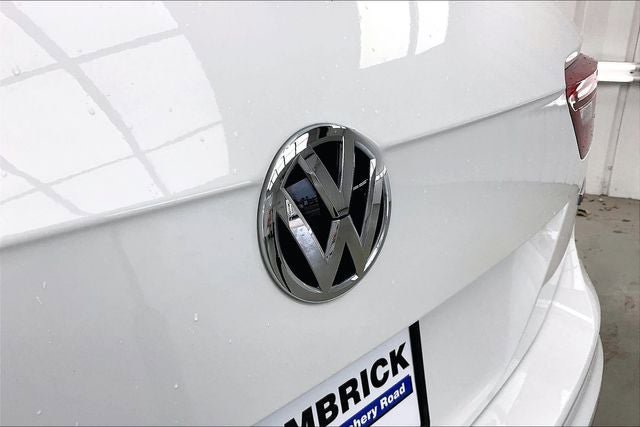 Used 2021 Volkswagen Tiguan SEL w/ 2-Row Tiguan MDO Package AWD/4WD image 32