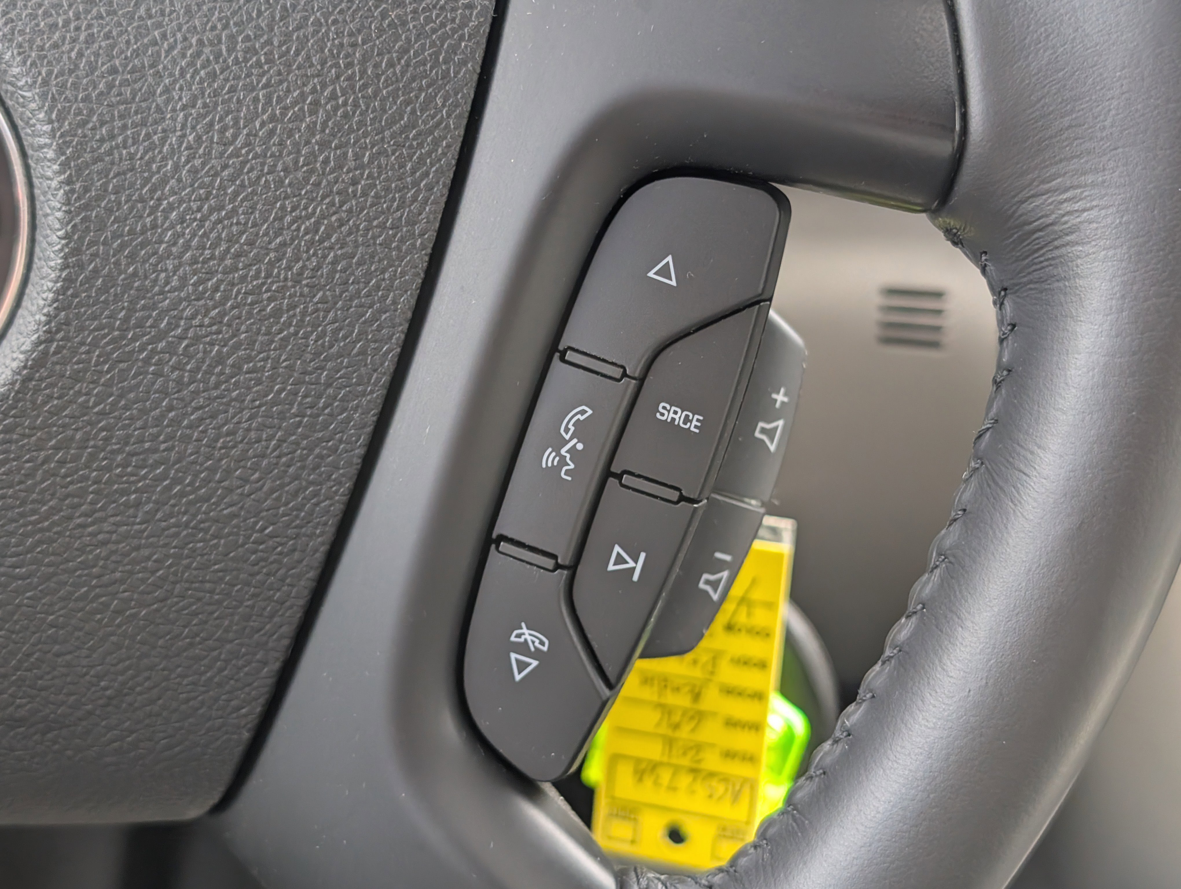 Used 2011 GMC Acadia Denali FWD image 17