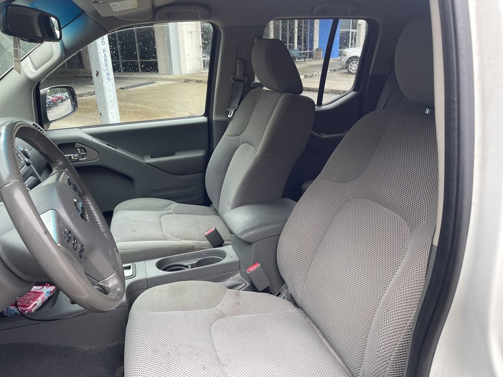 Used 2018 Nissan Frontier SV w/ Value Truck Package image 8