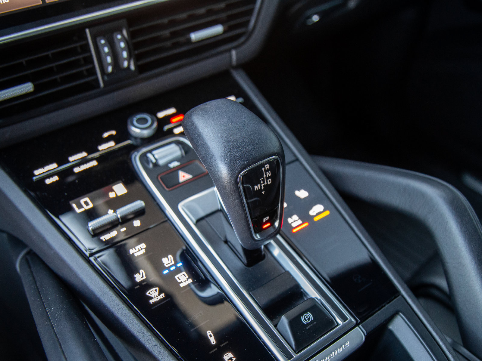 Certified 2023 Porsche Cayenne S AWD/4WD image 22
