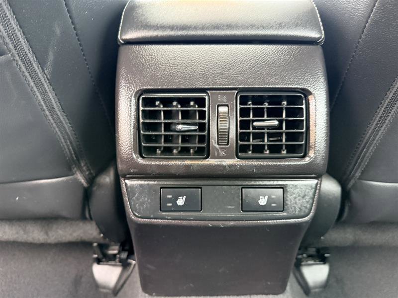 Used 2016 Subaru Legacy 2.5i Limited AWD/4WD image 25