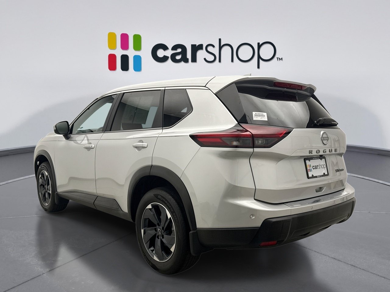 Used 2024 Nissan Rogue SV AWD/4WD image 3