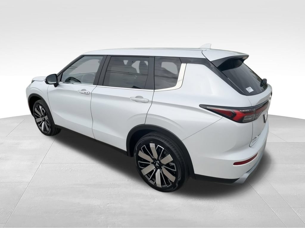 New 2026 Mitsubishi Outlander SE AWD/4WD image 6