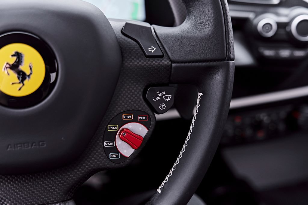 Used 2020 Ferrari 488 Pista Coupe RWD image 76
