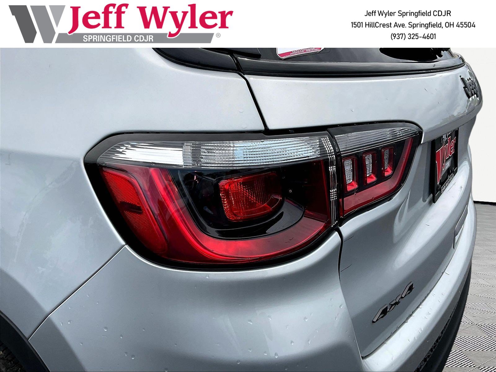 New 2026 Jeep Compass Latitude AWD/4WD image 16