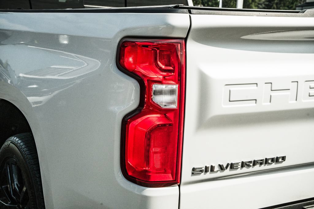 Used 2022 Chevrolet Silverado 1500 High Country w/ High Country Premium Package AWD/4WD image 8