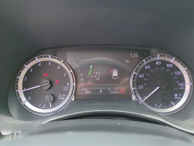 Used 2024 Toyota Highlander LE FWD image 11