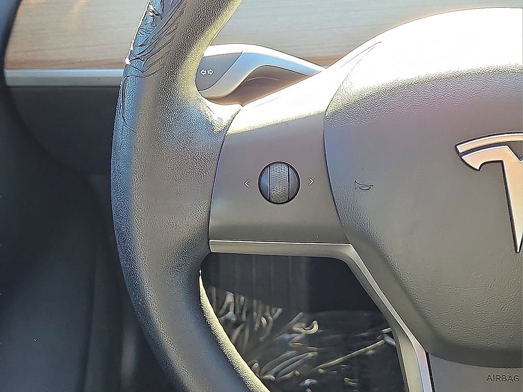 Used 2019 Tesla Model 3 Long Range image 19