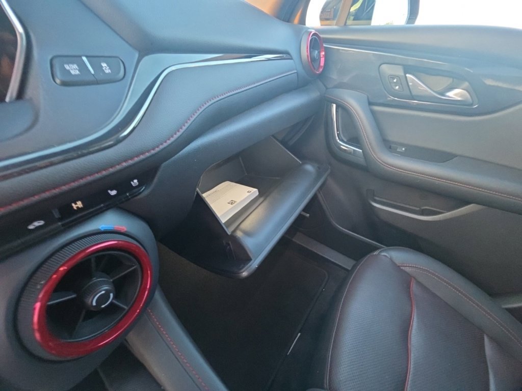 Used 2020 Chevrolet Blazer RS AWD/4WD image 23