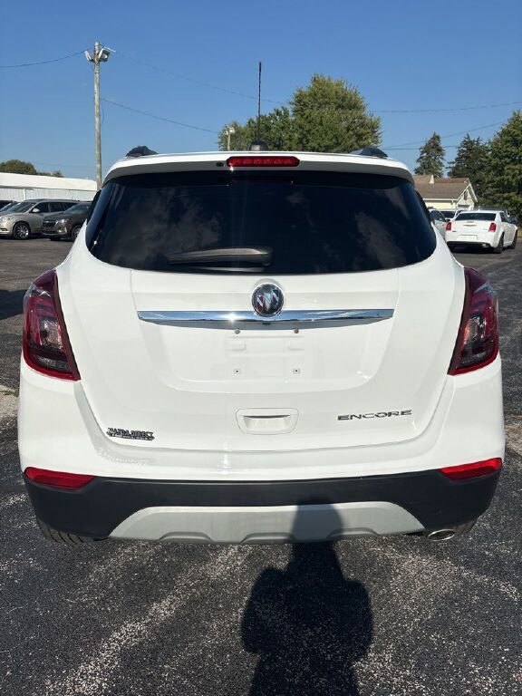 Used 2021 Buick Encore Preferred image 11