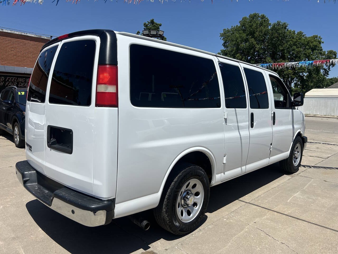Used 2014 Chevrolet Express 1500 LT w/ LT Preferred Equipment Group RWD image 6
