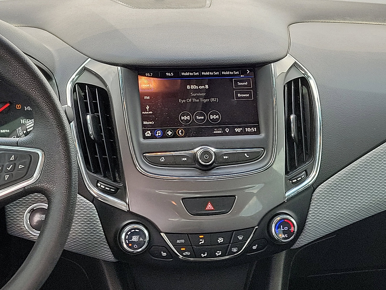 Used 2019 Chevrolet Cruze LT w/ Convenience Package FWD image 10