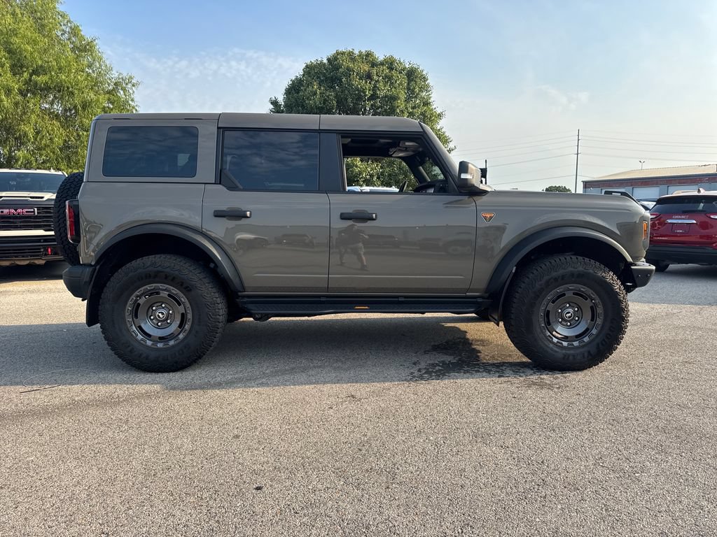 Used 2025 Ford Bronco Badlands AWD/4WD image 7