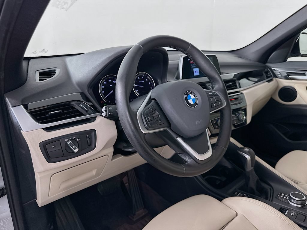 Used 2019 BMW X1 sDrive28i w/ Convenience Package FWD image 9