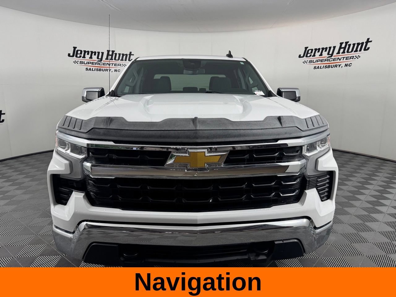 Used 2023 Chevrolet Silverado 1500 LT w/ Protection Package AWD/4WD image 4