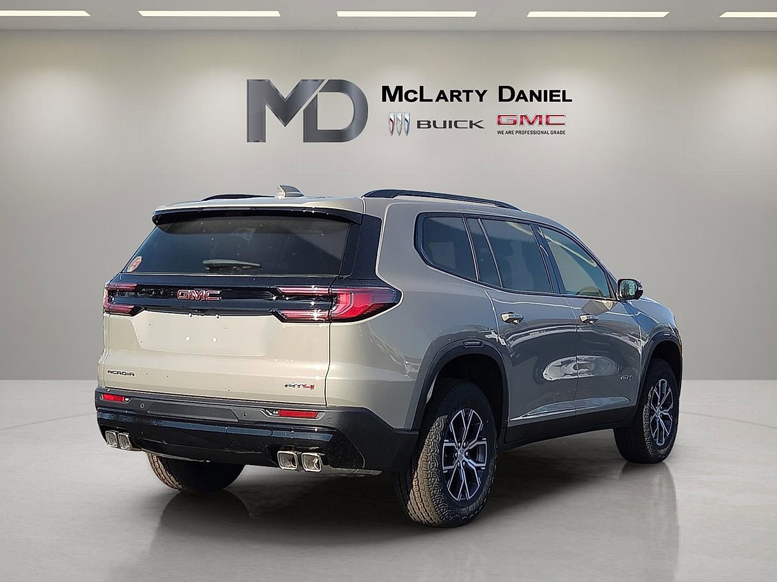 New 2026 GMC Acadia AT4 w/ Luxury Package image 5