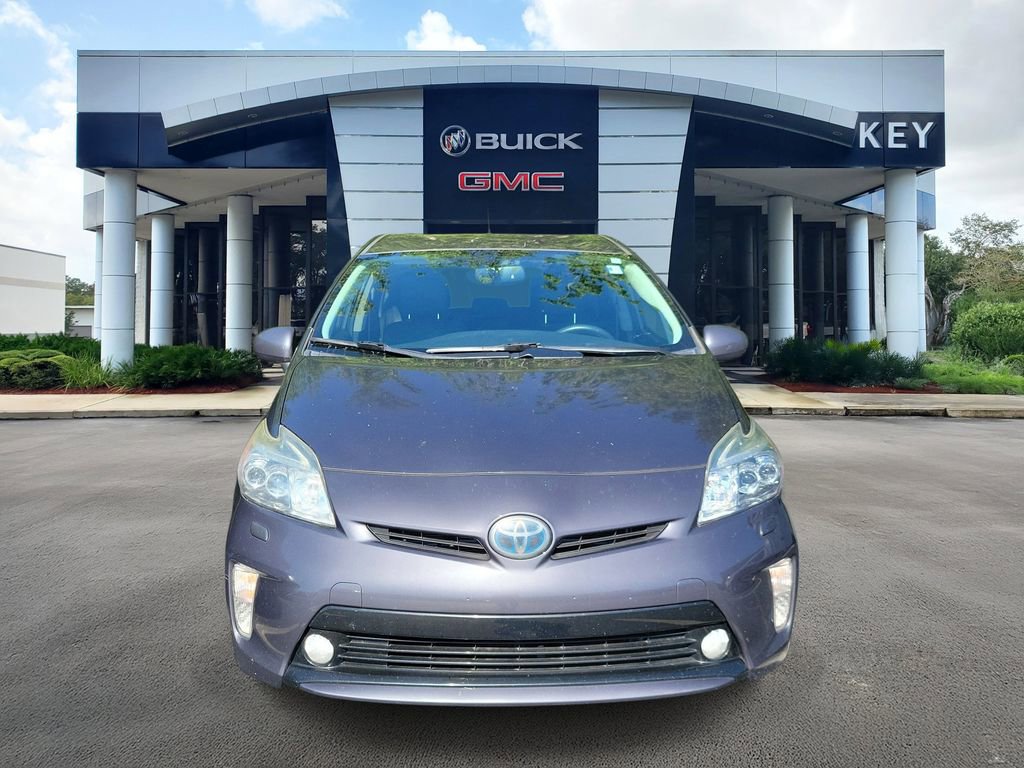 Used 2015 Toyota Prius Five w/ Advanced Technology Package image 2