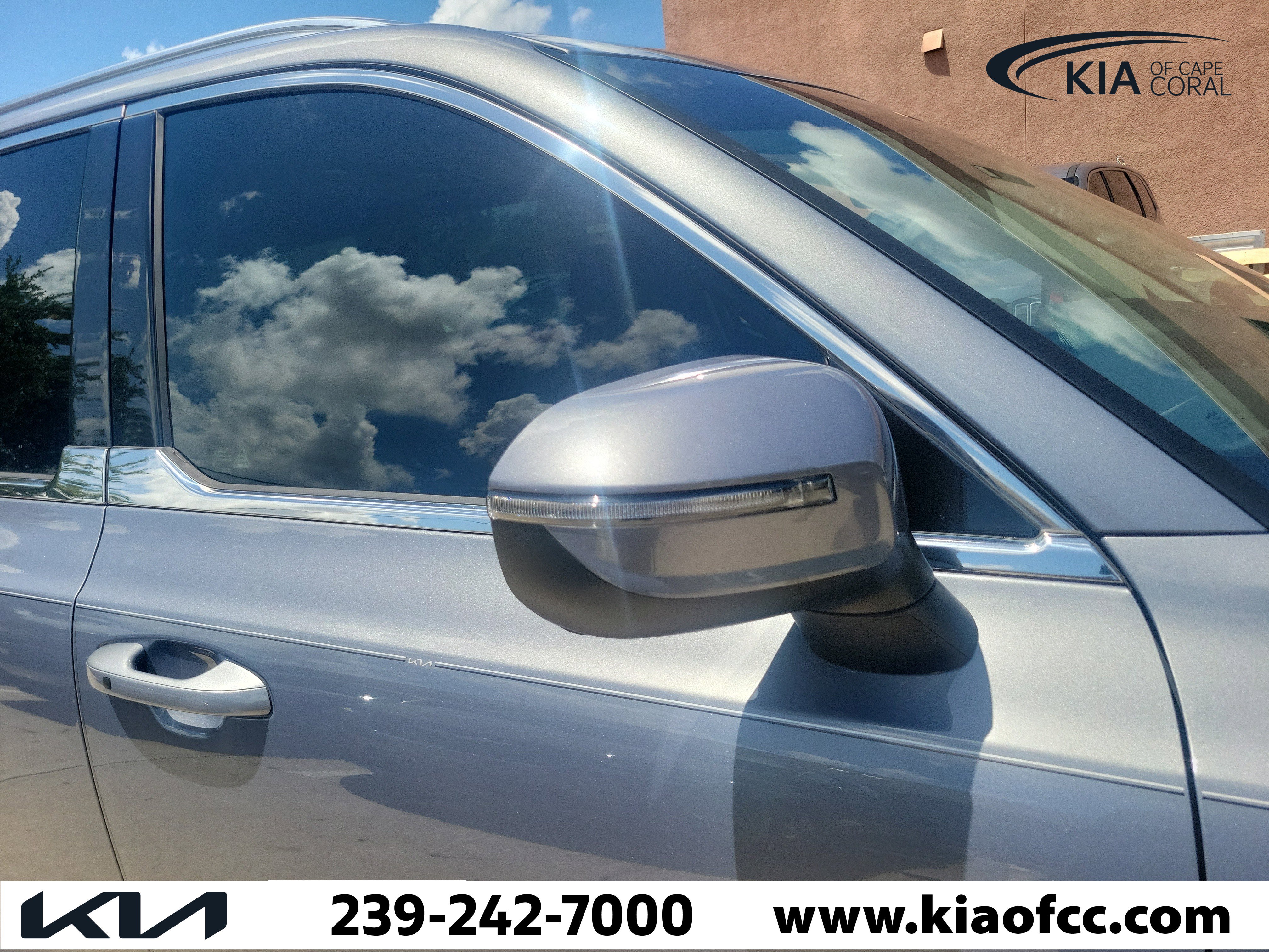 Used 2022 Kia Telluride EX w/ EX Premium Package FWD image 7